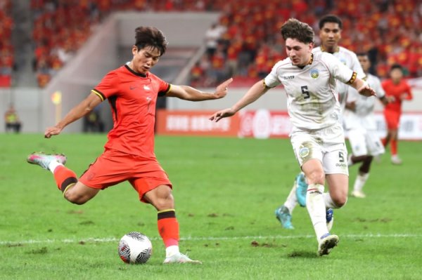 沈雷谈向余望表现:失望的源头其实在于舆论过高估计了中甲的强度