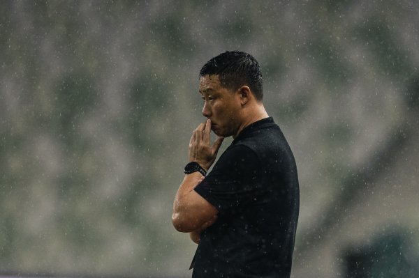 陈涛：深圳应有顶级球队相匹配，要用努力换回球迷支持