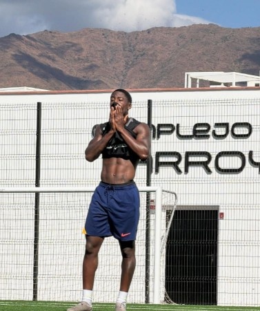 渴望上场赛事  ！曼晚：曼联中场球员梅努在国际赛事  日期间