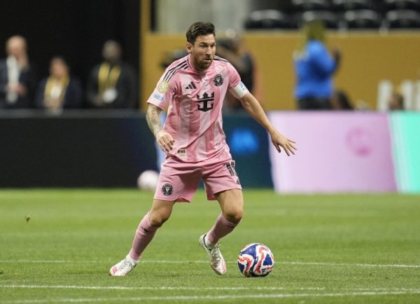 马斯切拉诺：梅西续约对美职联会是重磅消息，他是历史最佳球员