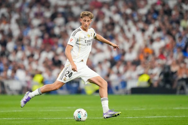 20岁稳坐皇马主力！赫伊森身价再涨1000万，现7000万排