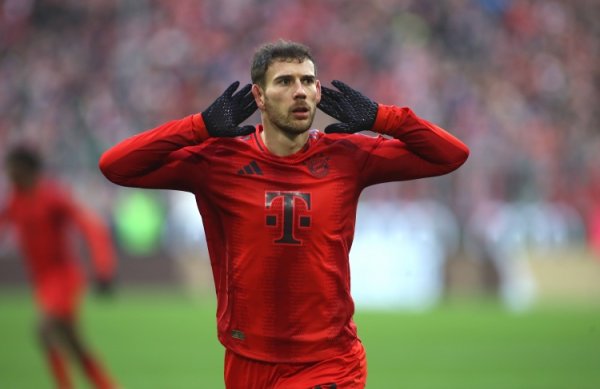 顶级出球中卫？格雷茨卡vs门兴持球推进等4数据创本赛季德甲记录