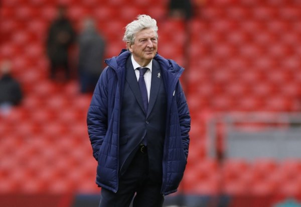 78岁霍奇森在英超执教面对老东家取得12胜，是职业联赛  历史最多