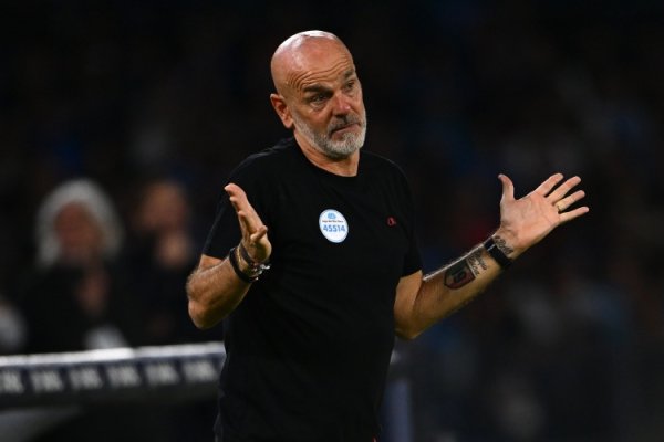 佛罗伦萨10轮0胜！罗马诺：皮奥利即将下课，意甲4平6负倒数