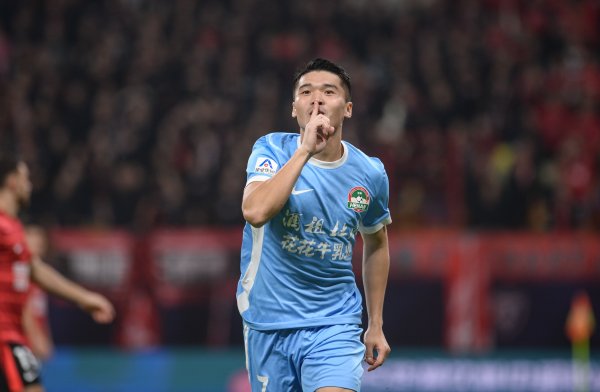 里程碑！河南队前场球员钟义浩中超出场150次，贡献17球13助功