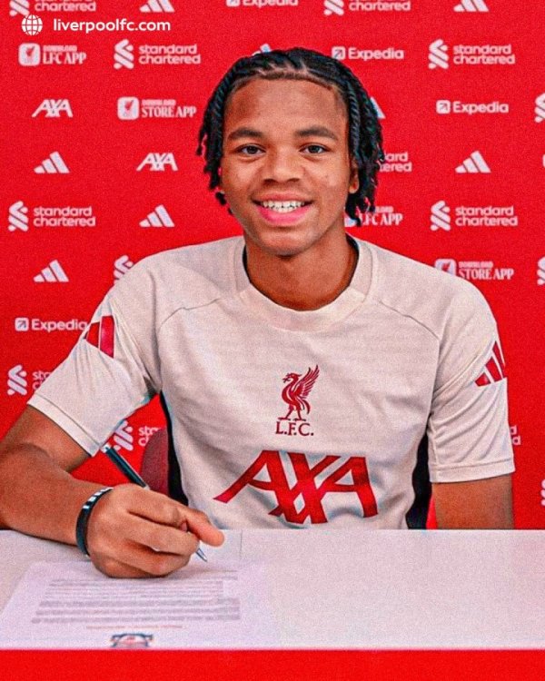 涨薪360%！17岁恩古莫哈签下第一份职业合同，最新年薪5.