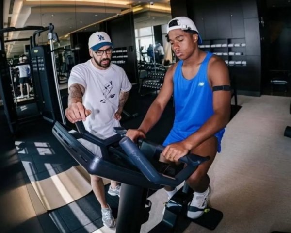 想要上场！马卡：恩德里克花费25万欧在家中打造全新健身运动练