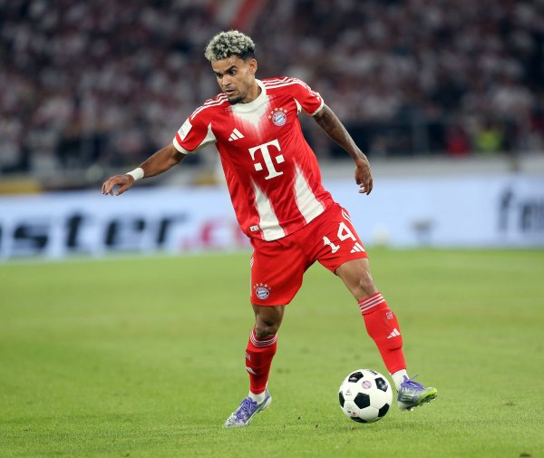 迪亚斯本赛季欧冠4场3球，追平上赛季欧冠9场赛事  得分  