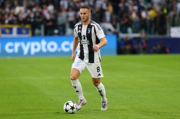 罗体：6000万欧买的库普梅纳斯却只能踢中后场球员，难怪琼托