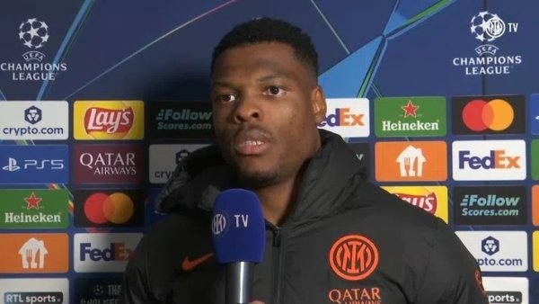 邓弗里斯：我们的底线球很强 那不勒斯是意甲第一名  但我们做